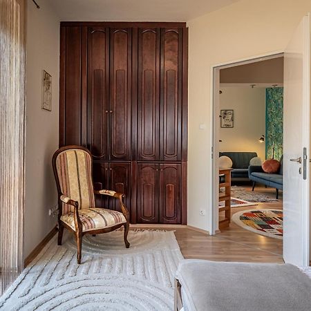 Kiraly Csaladi Apartman- Royal Family Apartment #Freegarage Budapest Exterior photo