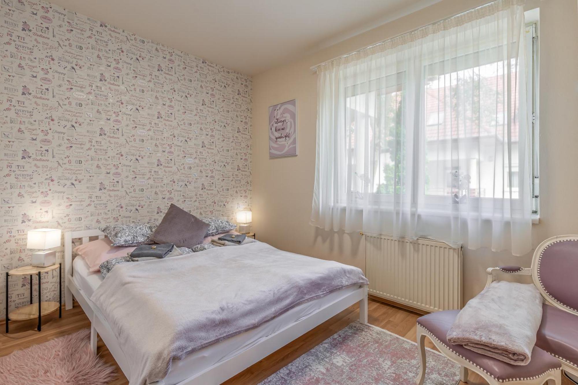 Kiraly Csaladi Apartman- Royal Family Apartment #Freegarage Budapest Exterior photo